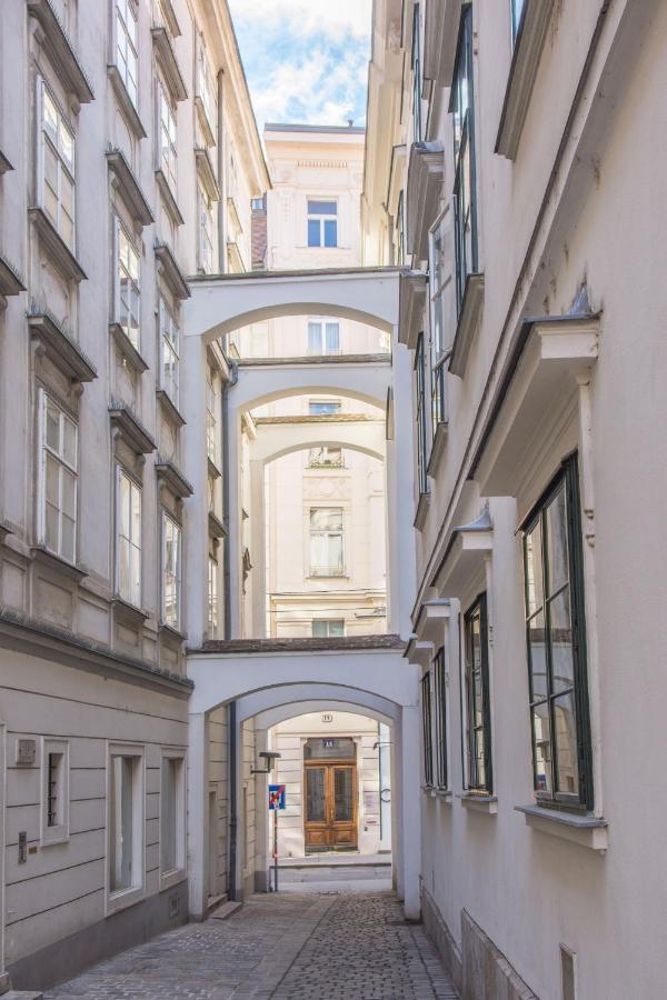 Vienna Hideaways - Nikolai Homes Bagian luar foto